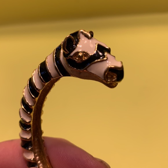 Kenneth j lane zebra head bangles bracelet - Picture 4 of 5